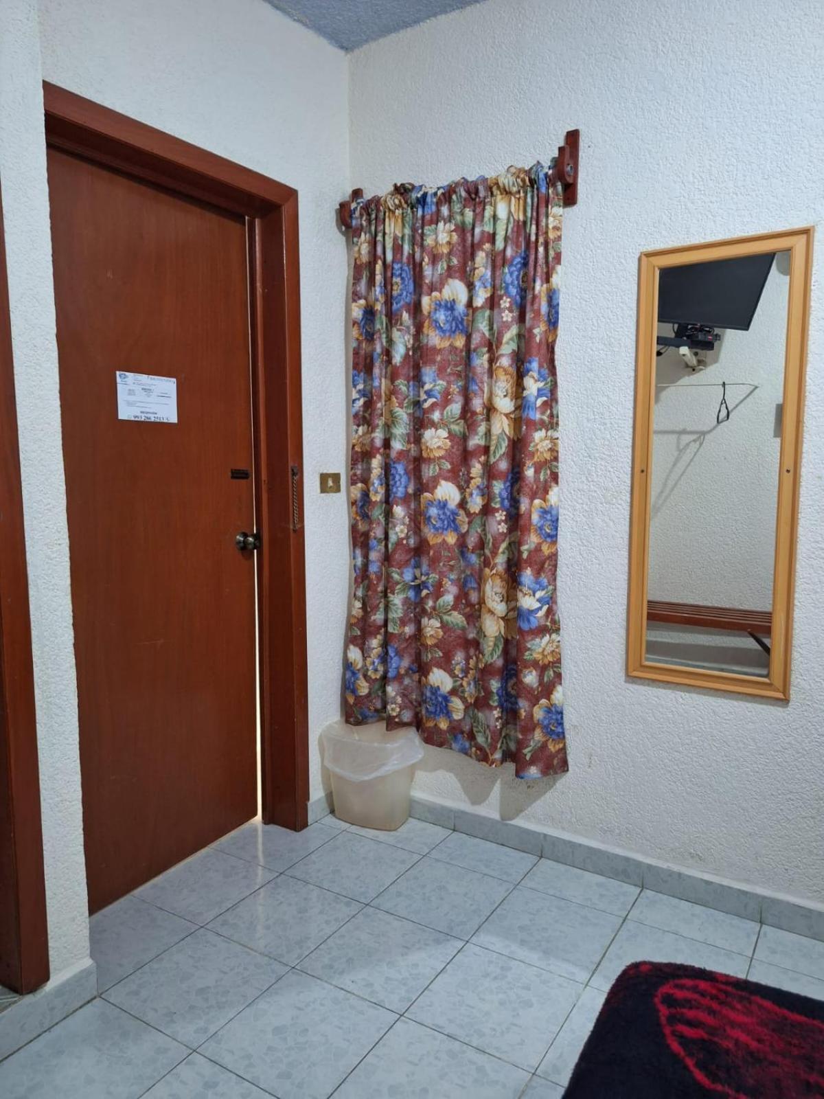 Hotel Carmelitas 42 ビジャエルモッサ エクステリア 写真